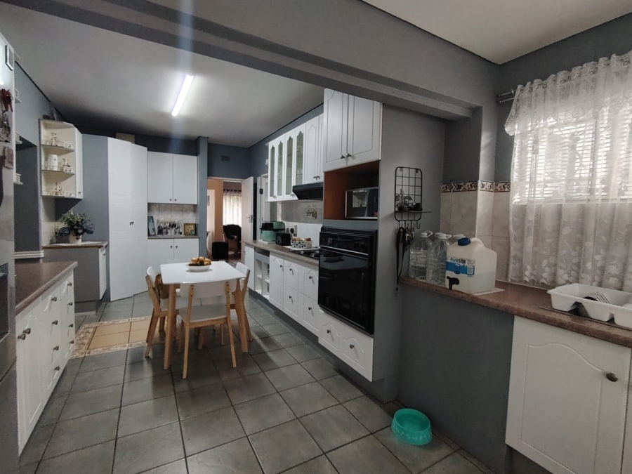 4 Bedroom Property for Sale in Dan Pienaar Free State